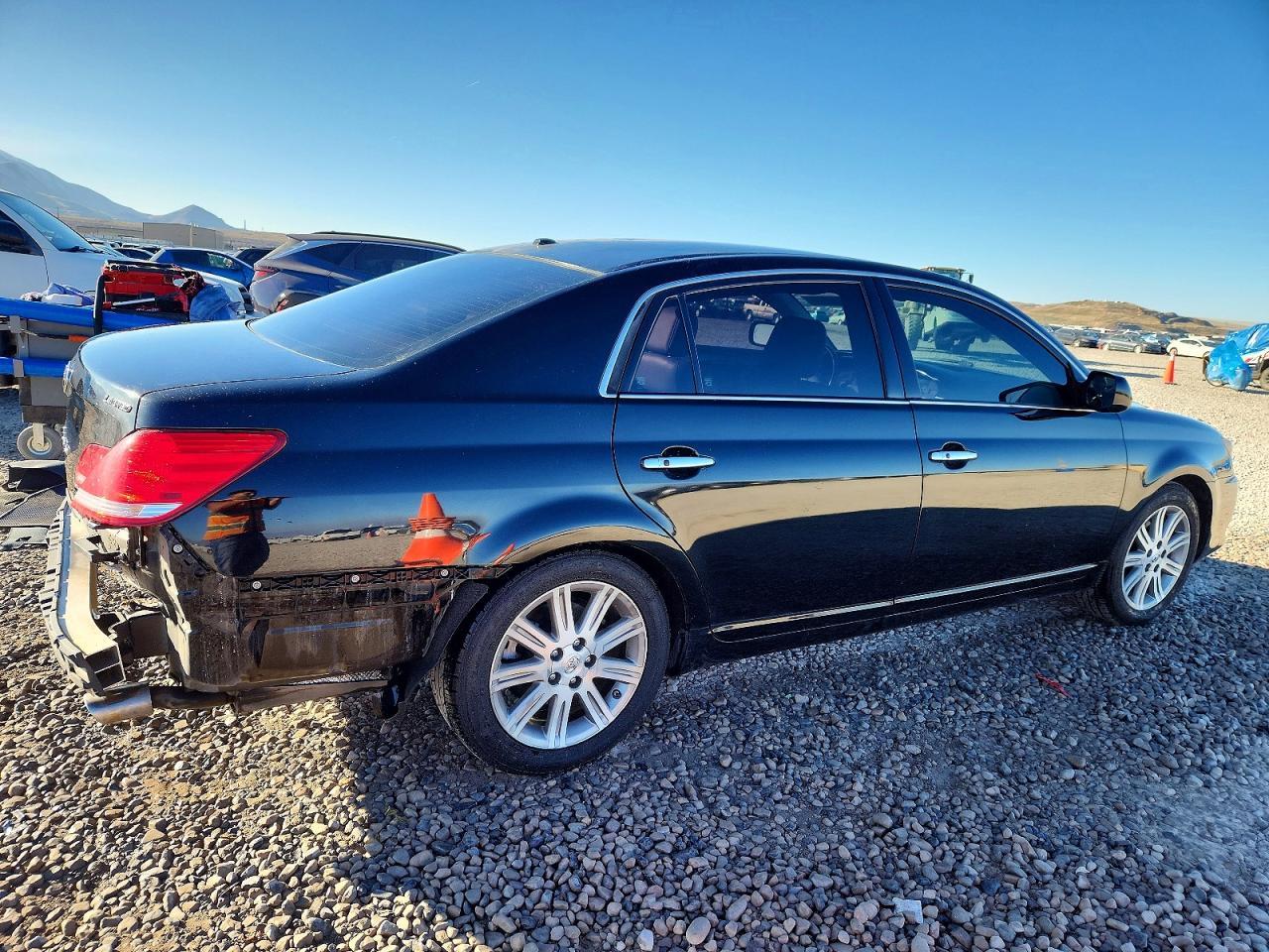 2010 Toyota Avalon Limited - Фото 3