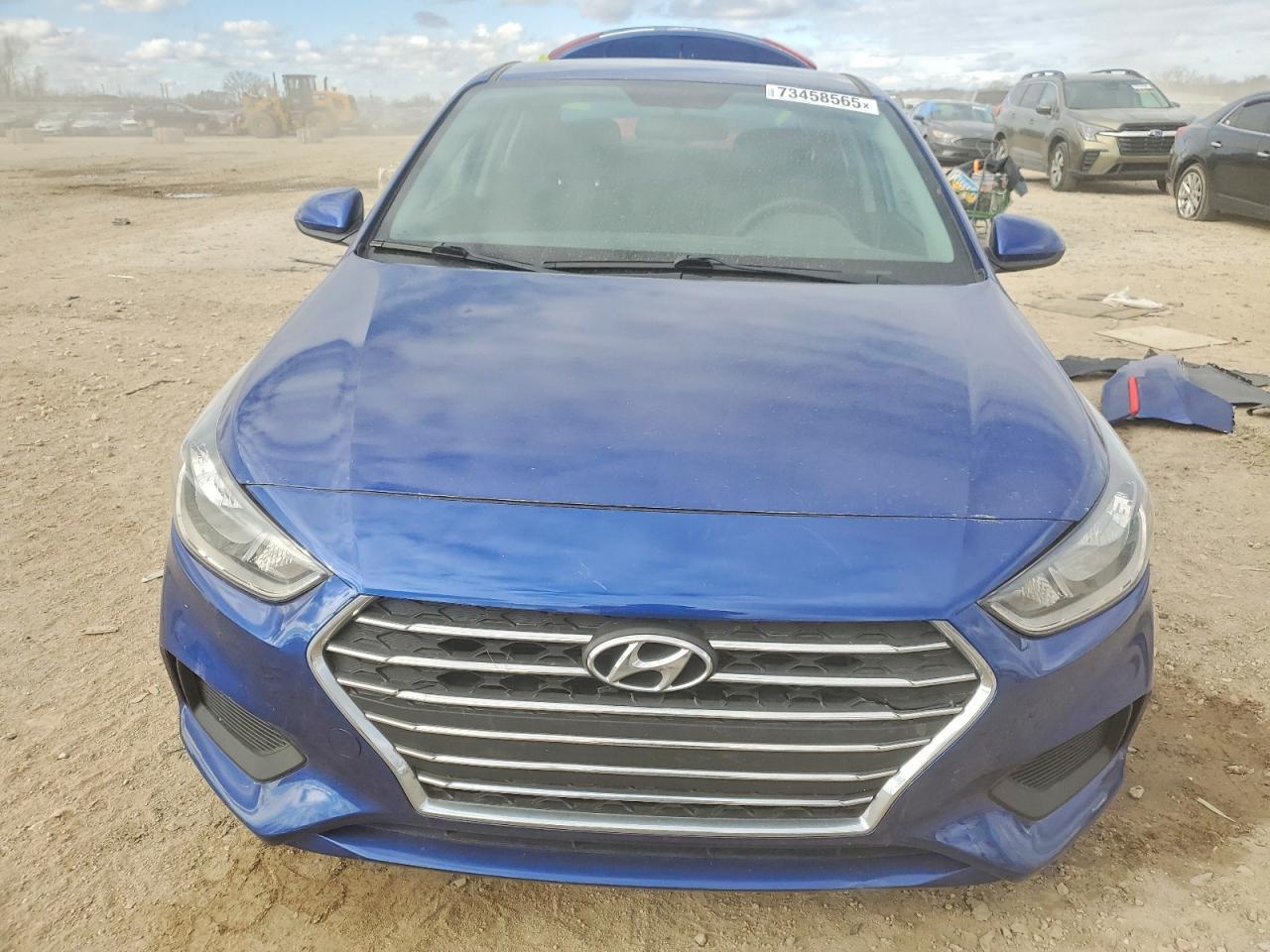2022 Hyundai Accent Se - Фото 5