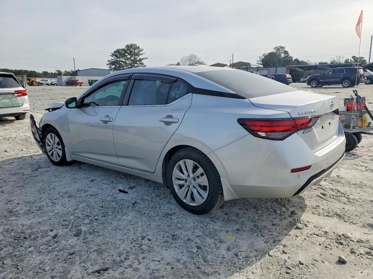 2020 Nissan Sentra S - Фото 2