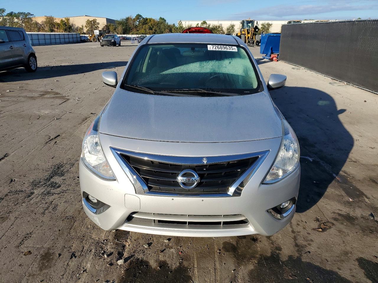 2016 Nissan Versa 1.6 Sv - Image 5