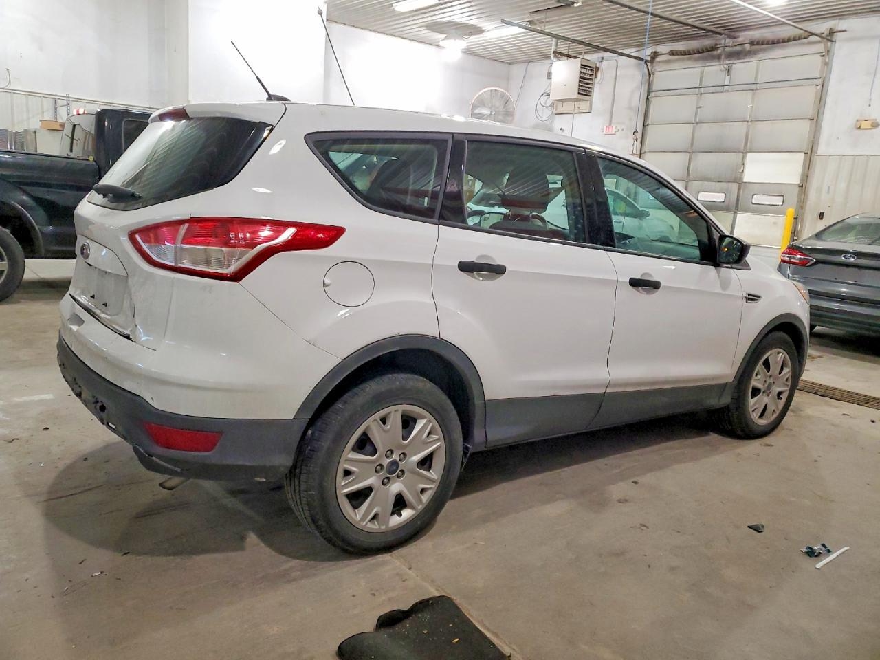 2014 Ford Escape S - Image 3