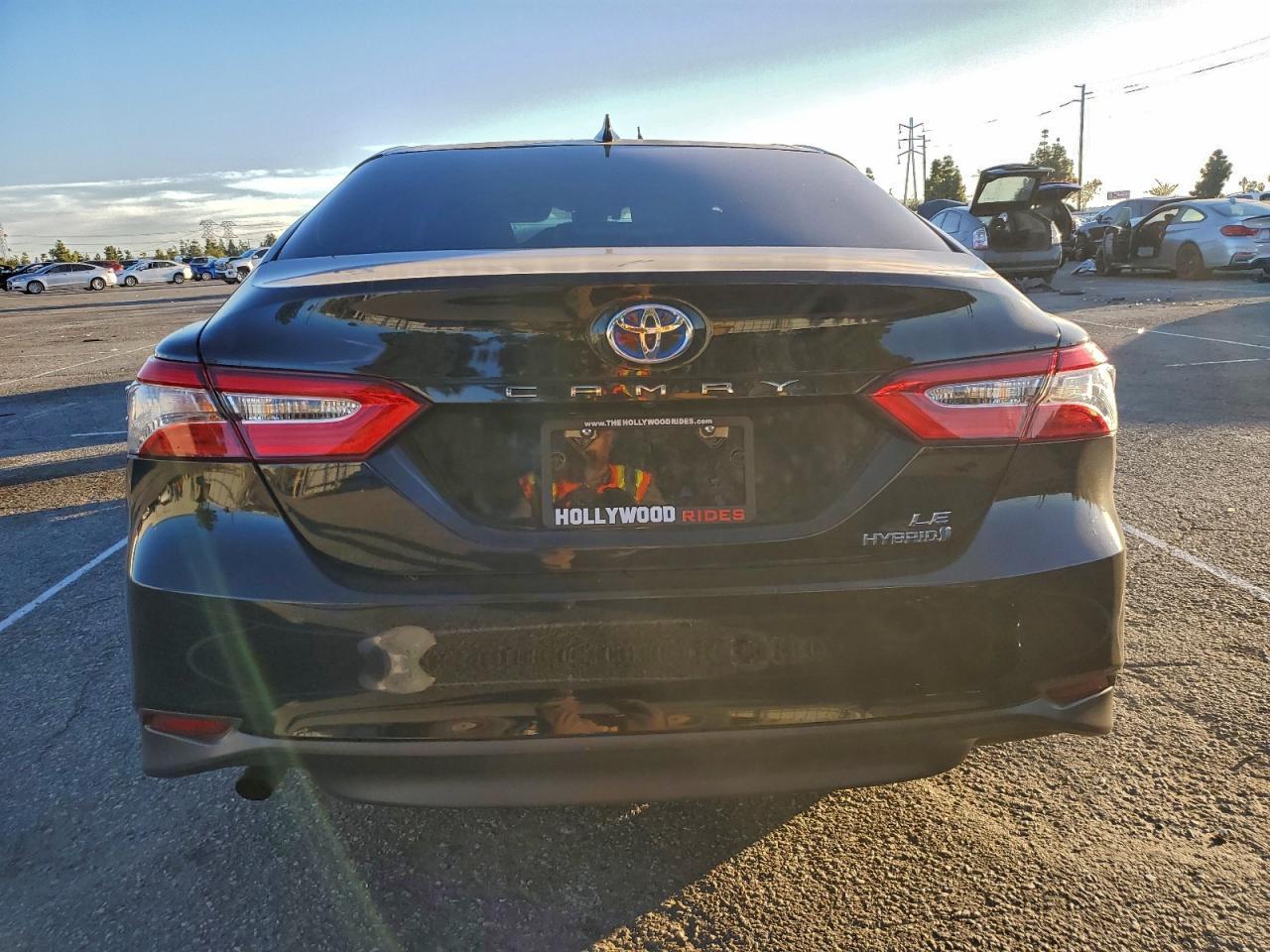 2019 Toyota Camry Le - Image 6