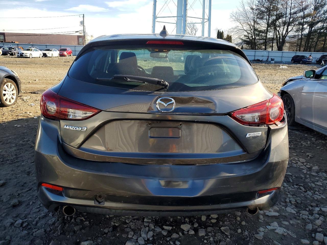 2017 Mazda 3 Grand Touring - Фото 6