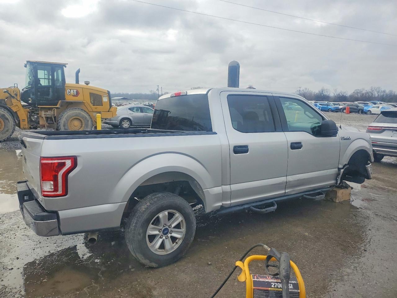 2016 Ford F150 Supercrew - Фото 3