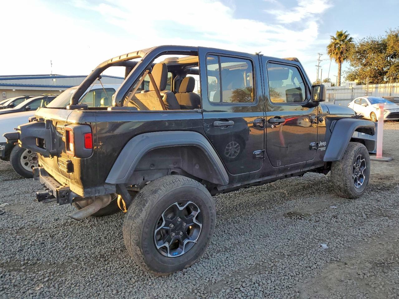 2020 Jeep Wrangler Unlimited Sport - Фото 3