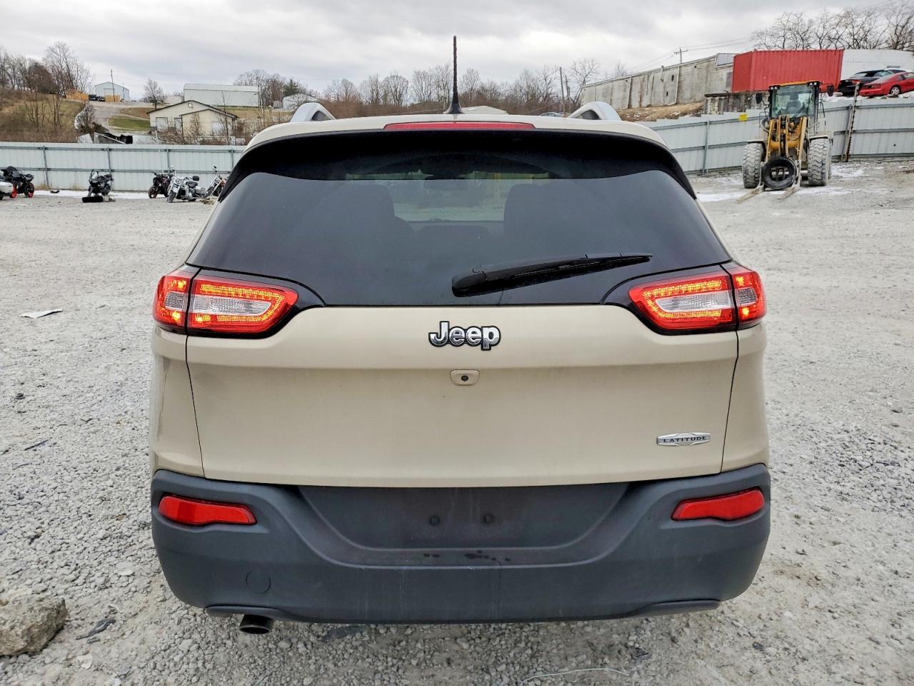 2015 Jeep Cherokee Latitude - Image 6
