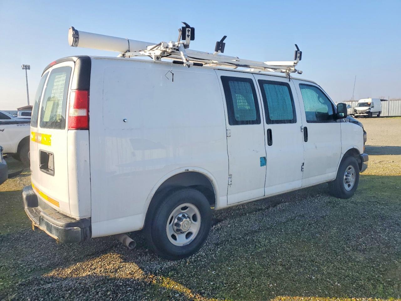 2014 Chevrolet Express G2500 - Image 3