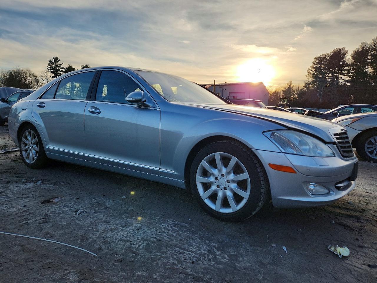 2007 Mercedes-Benz S 550 4Matic - Image 4