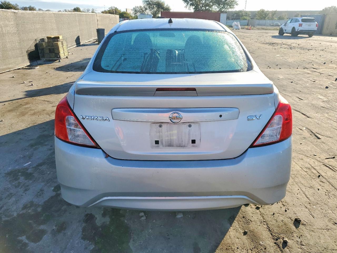 2016 Nissan Versa 1.6 Sv - Image 6