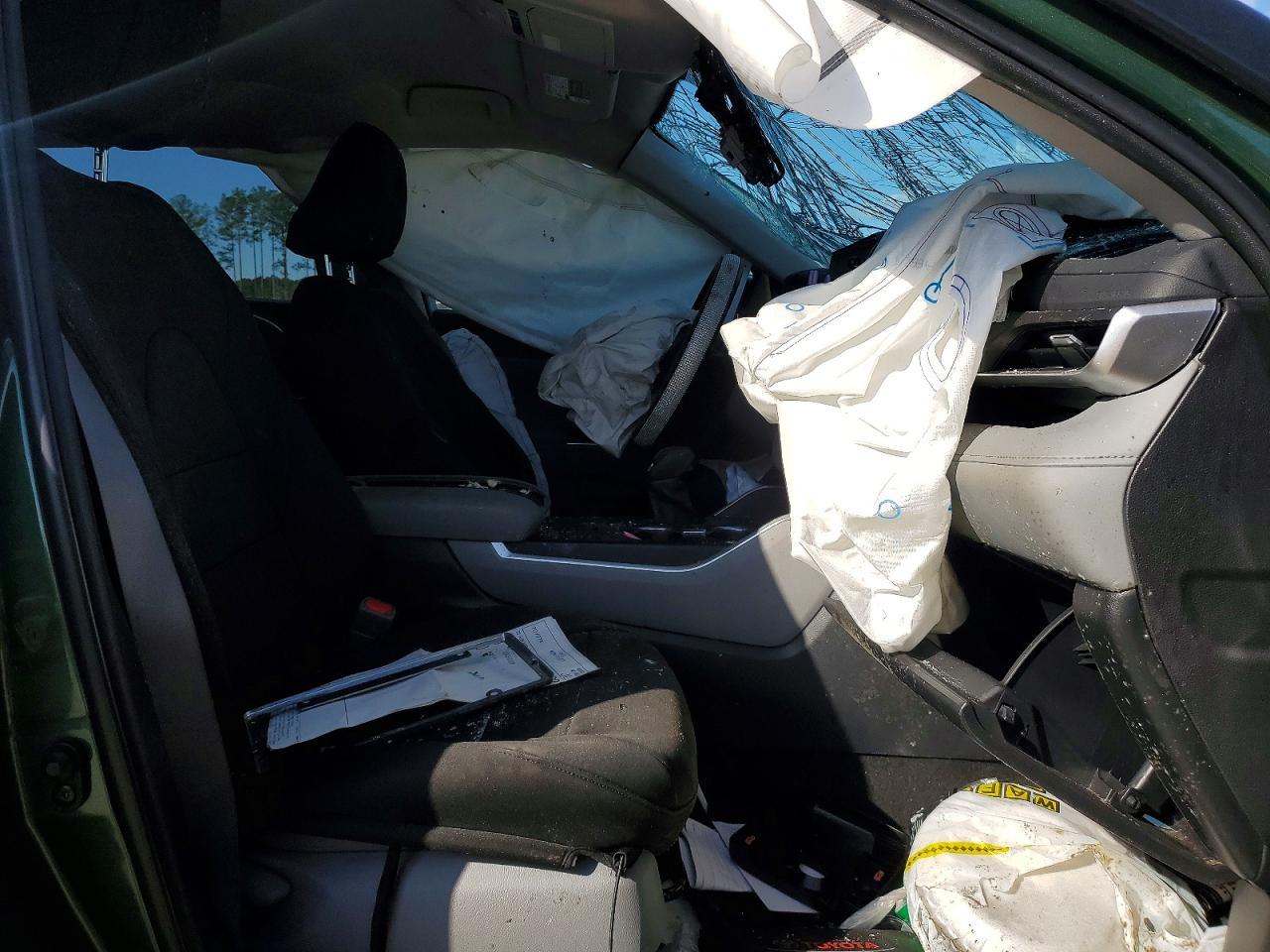 2023 Toyota Highlander L - Image 7