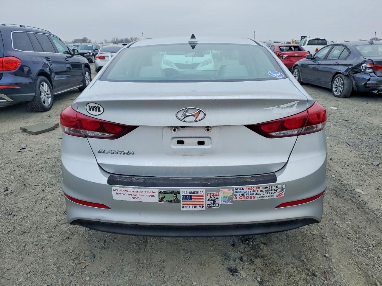 2017 Hyundai Elantra Se - Фото 6