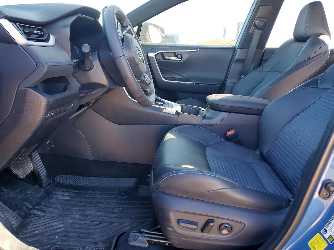 2025 Toyota Rav4 Hybrid Xse - Image 7