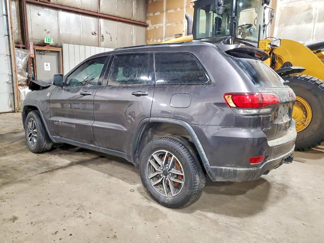 2021 Jeep Grand Cherokee Trailhawk - Image 2