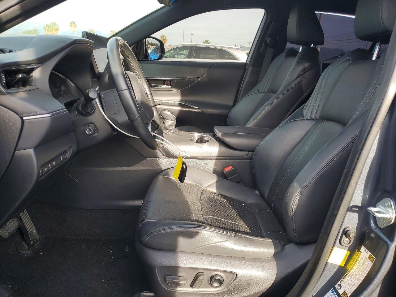 2021 Toyota Venza Le - Фото 7