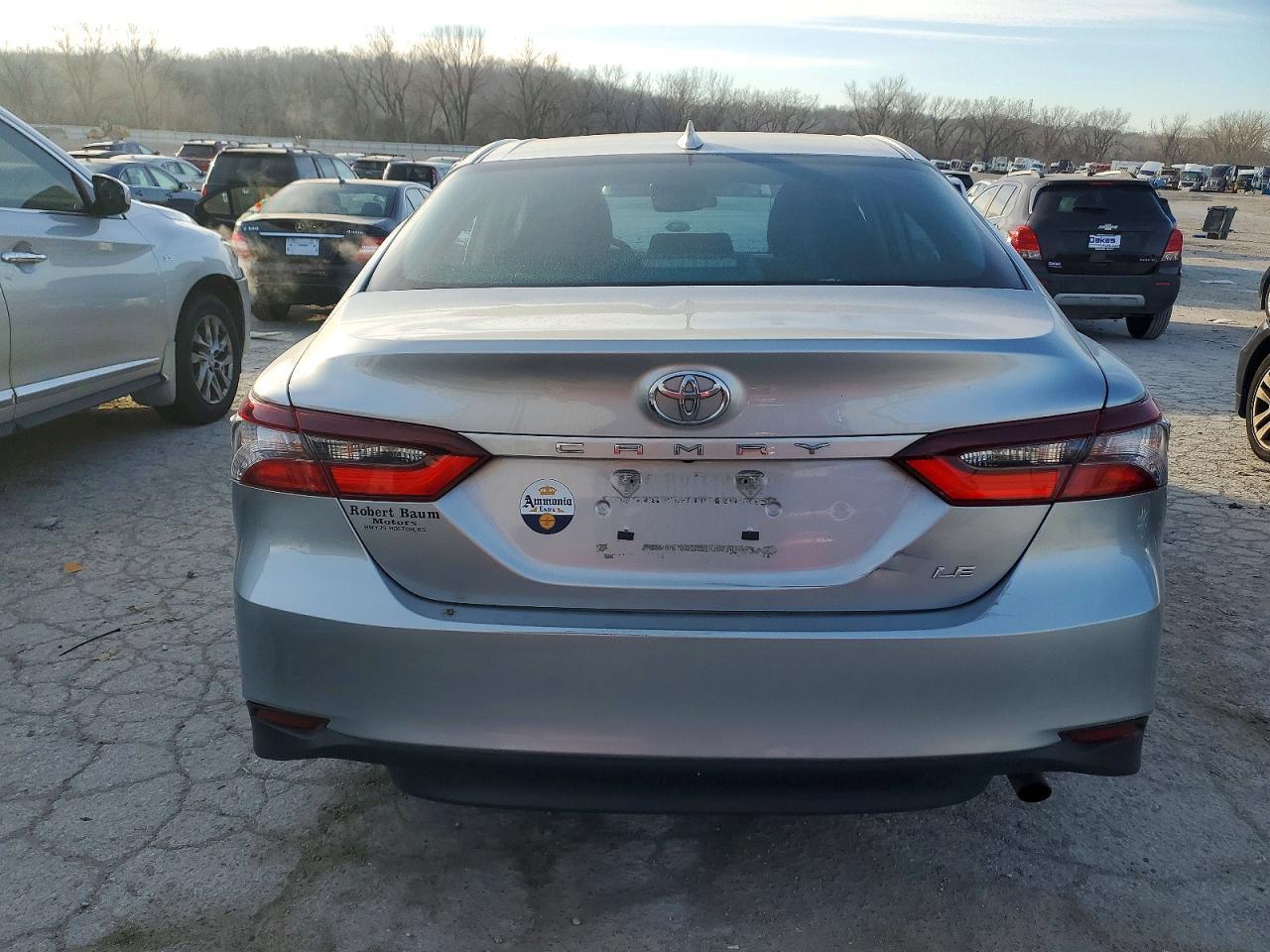 2023 Toyota Camry Le - Фото 6