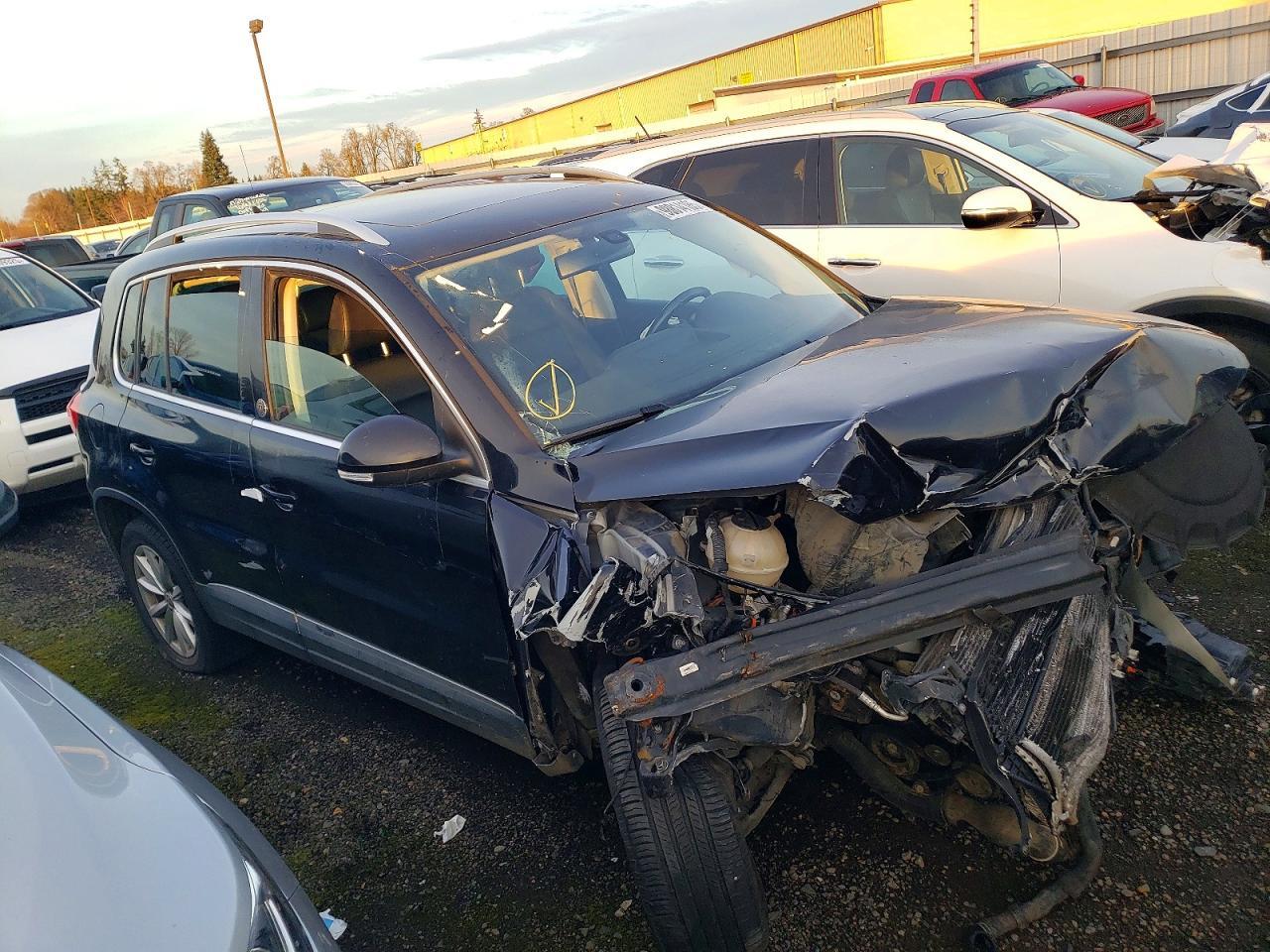2017 Volkswagen Tiguan Wolfsburg - Image 4