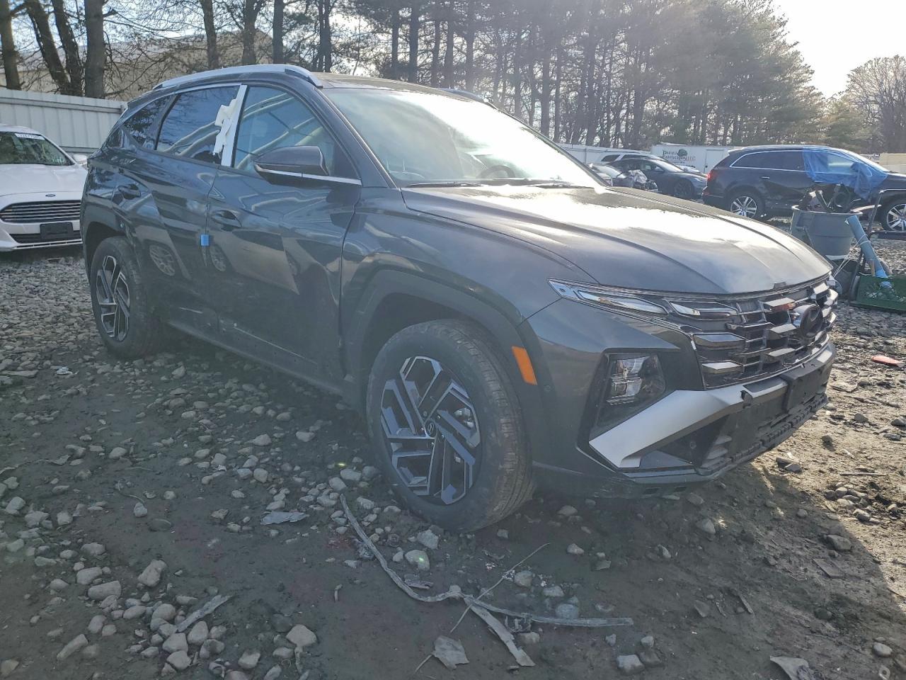 2025 Hyundai Tucson Limited - Image 4