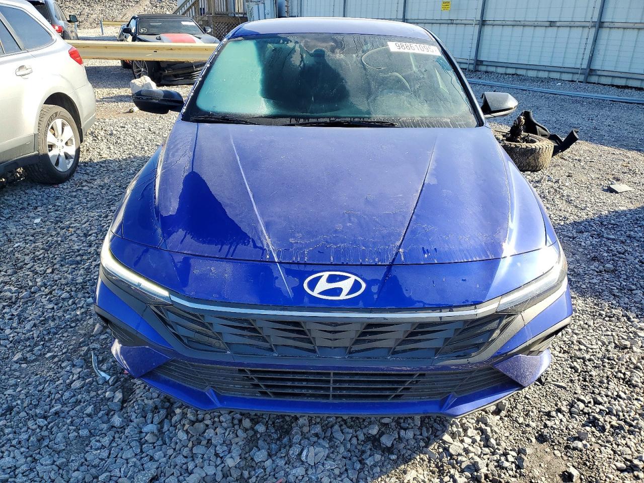 2025 Hyundai Elantra Sel Sport - Image 5