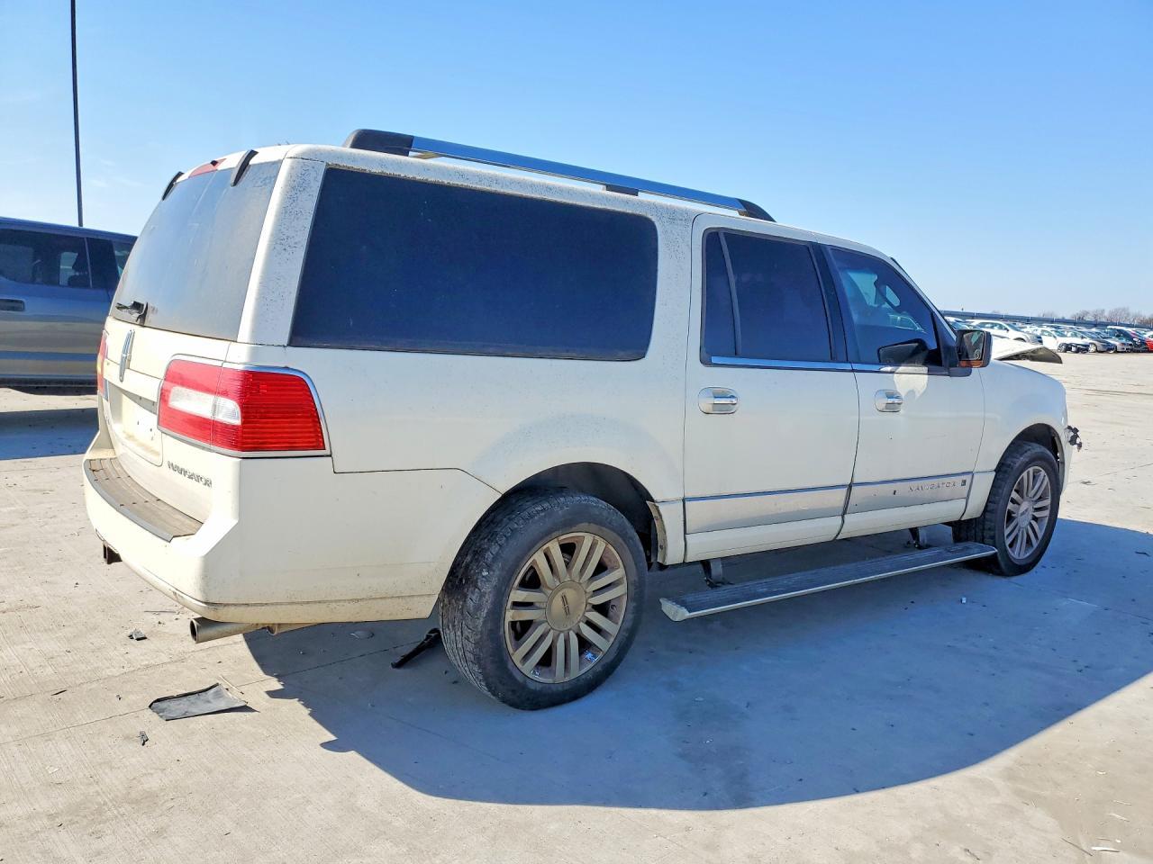 2008 Lincoln Navigator L - Фото 3