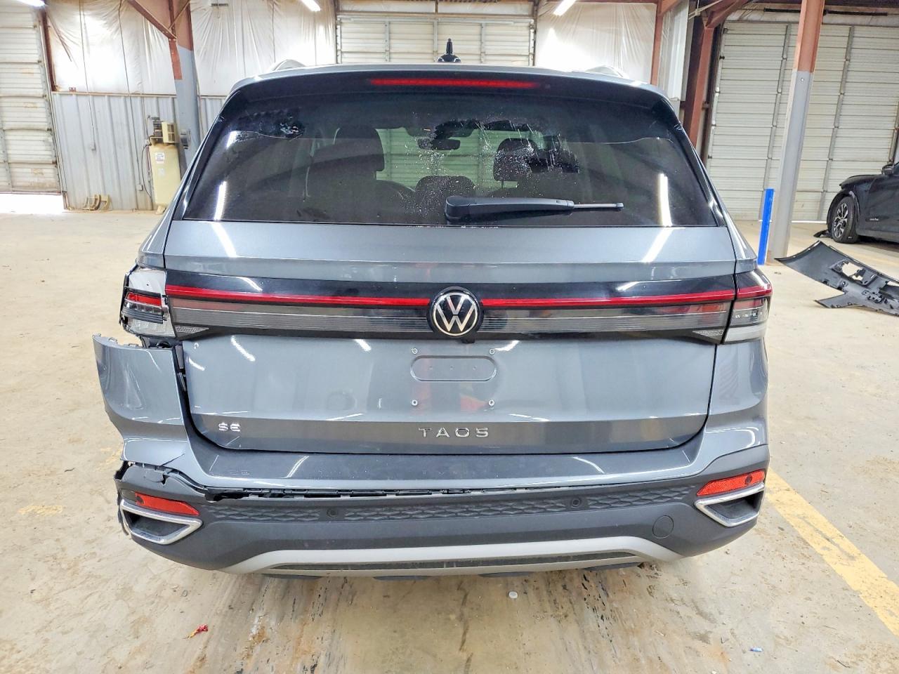 2025 Volkswagen Taos Se - Фото 6