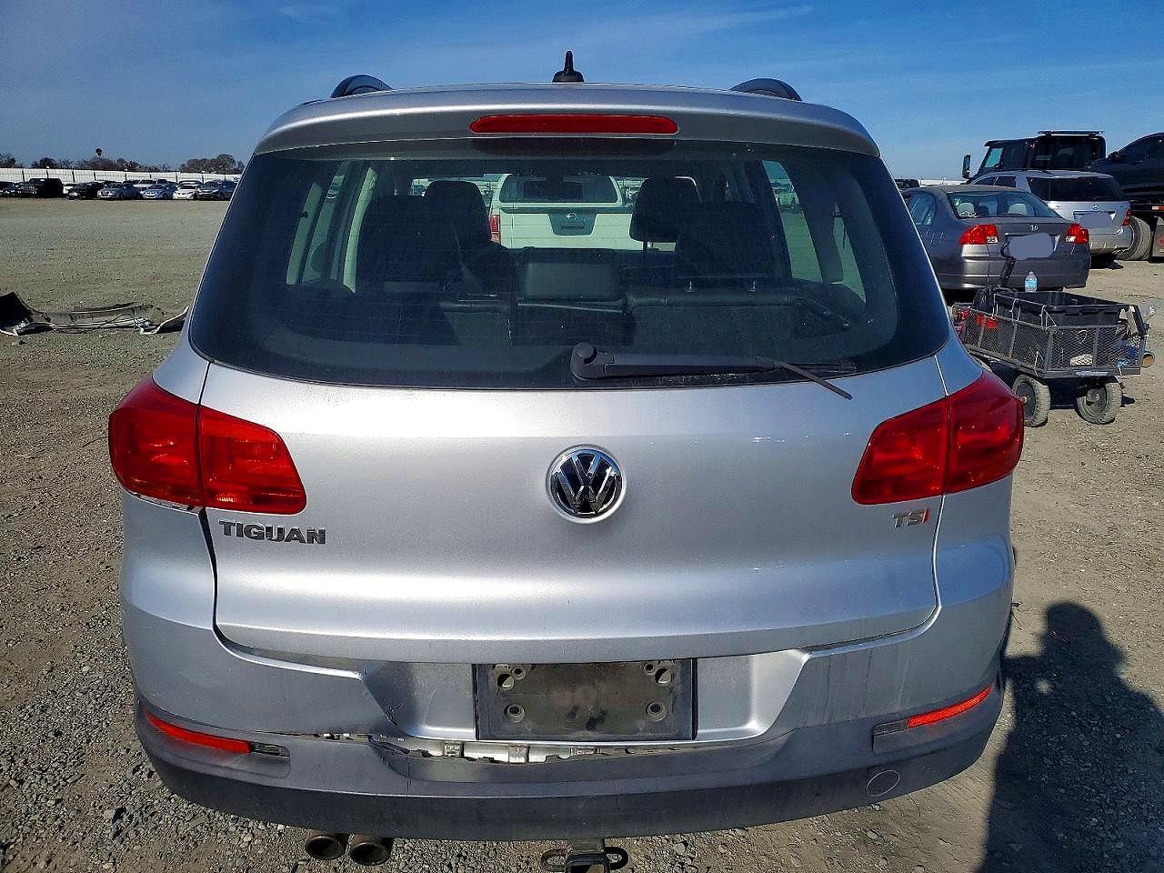 2017 Volkswagen Tiguan S - Фото 6
