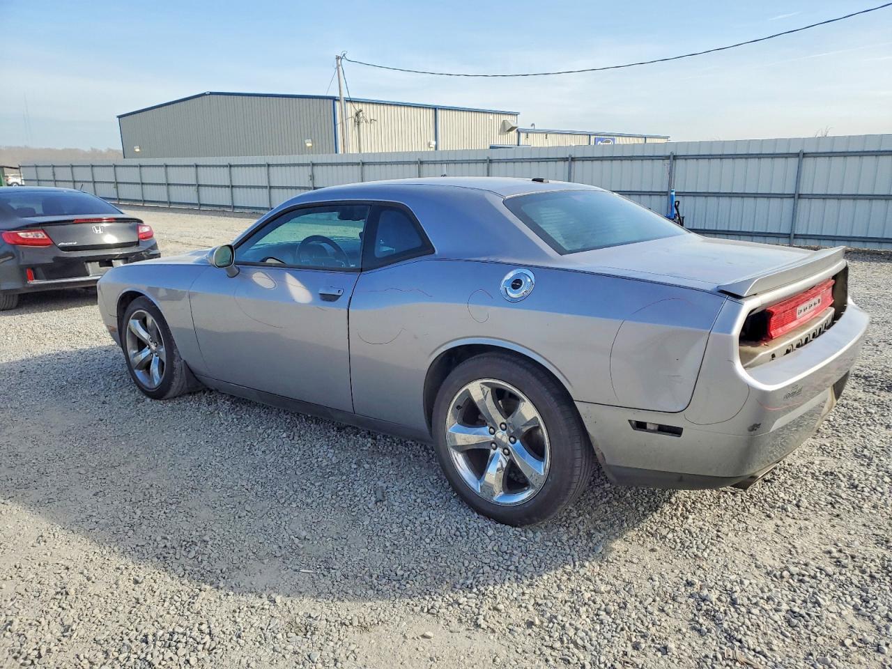 2014 Dodge Challenger Sxt - Фото 2