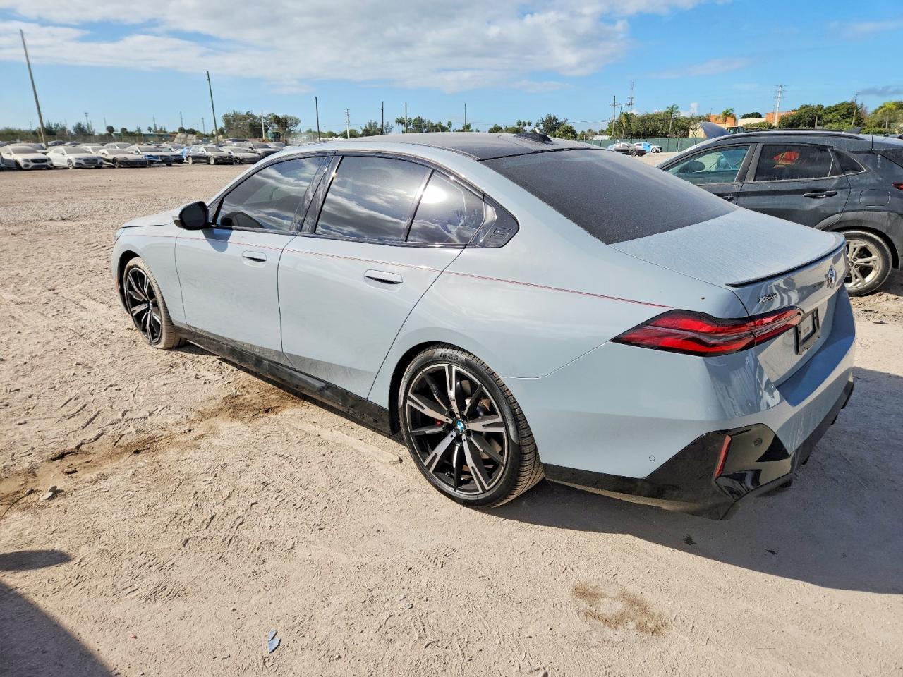 2024 BMW 540 Xi - Image 2