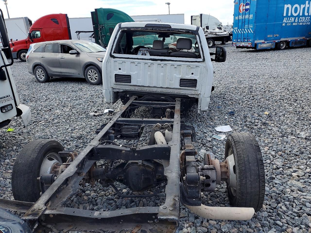 2019 Ford F350 Super Duty Truck Cab And Chassis - Image 6
