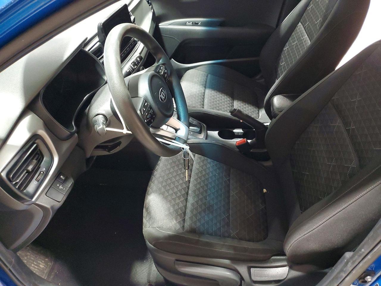 2021 Kia Rio S - Фото 7