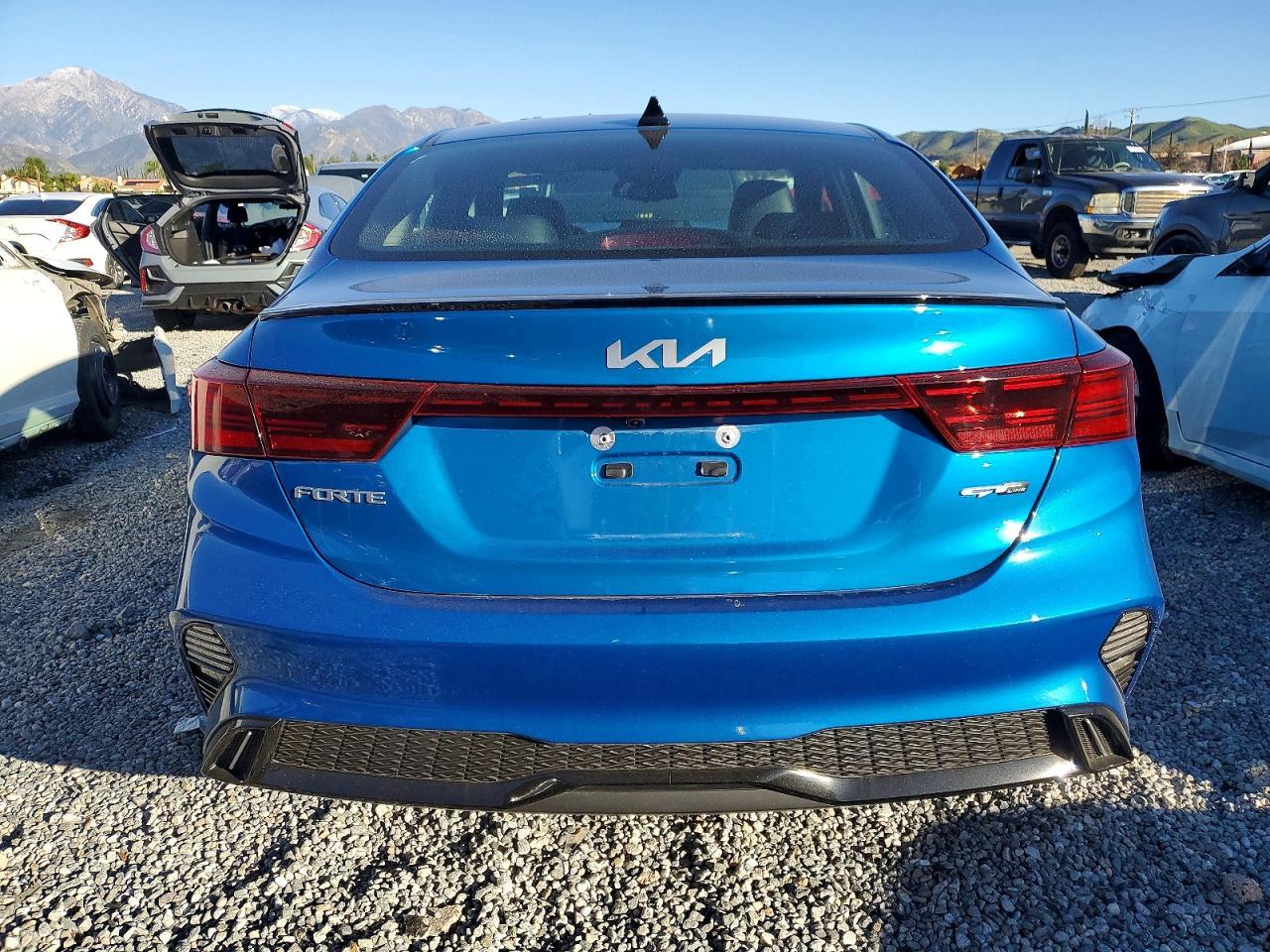 2022 Kia Forte Gt Line - Image 6