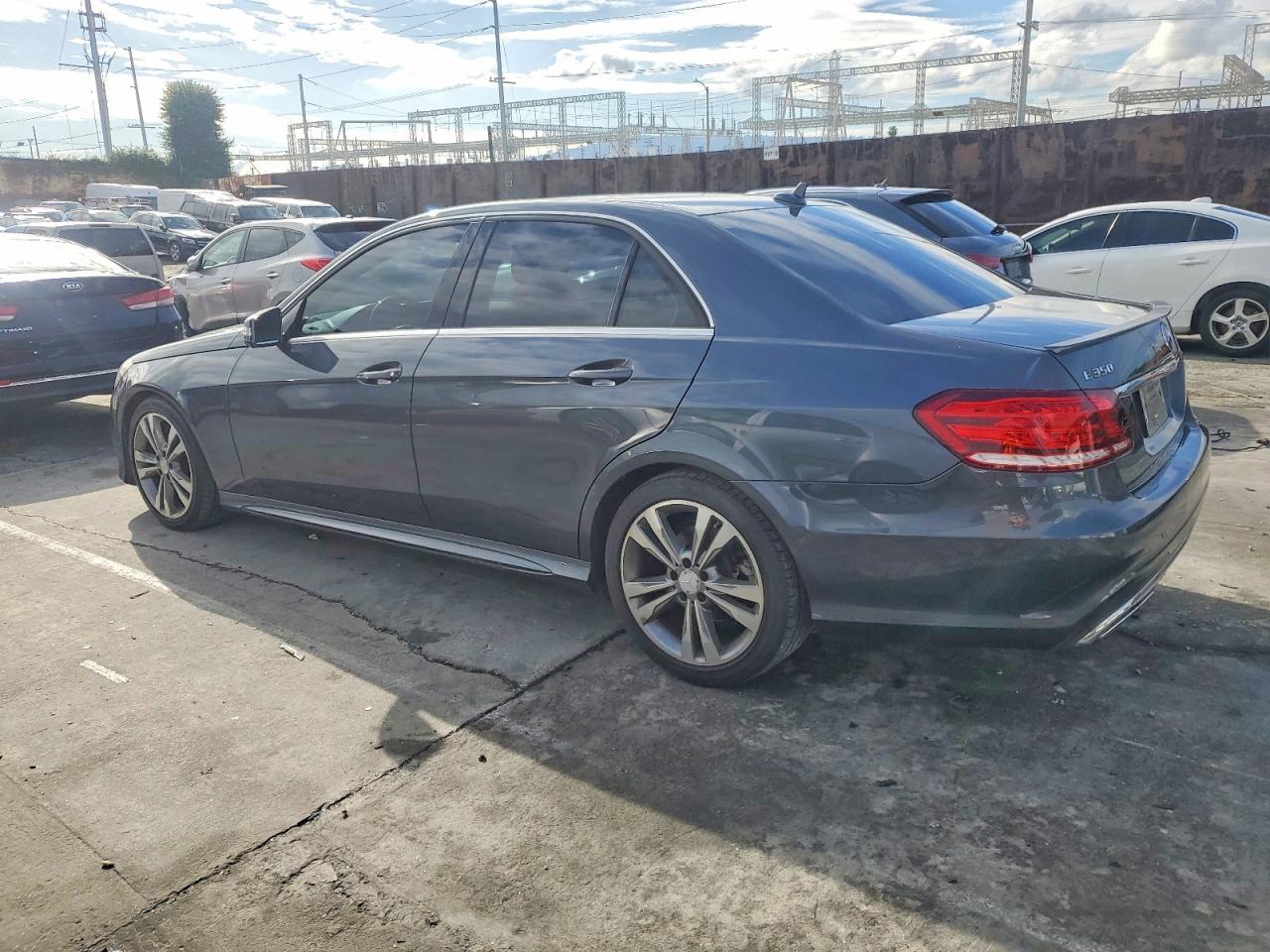 2015 Mercedes-Benz E 350 - Фото 2
