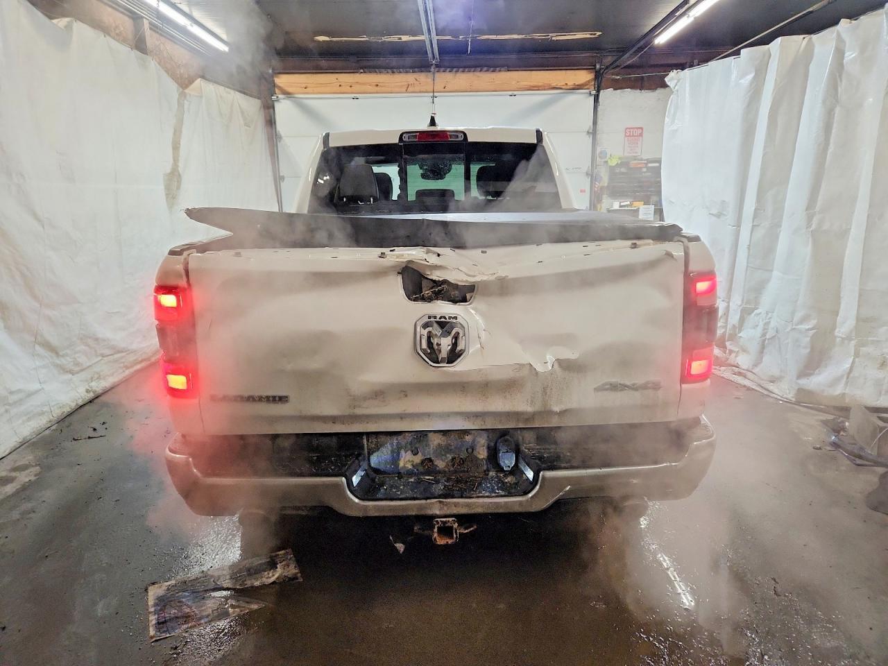 2021 Ram 1500 Laramie - Фото 6