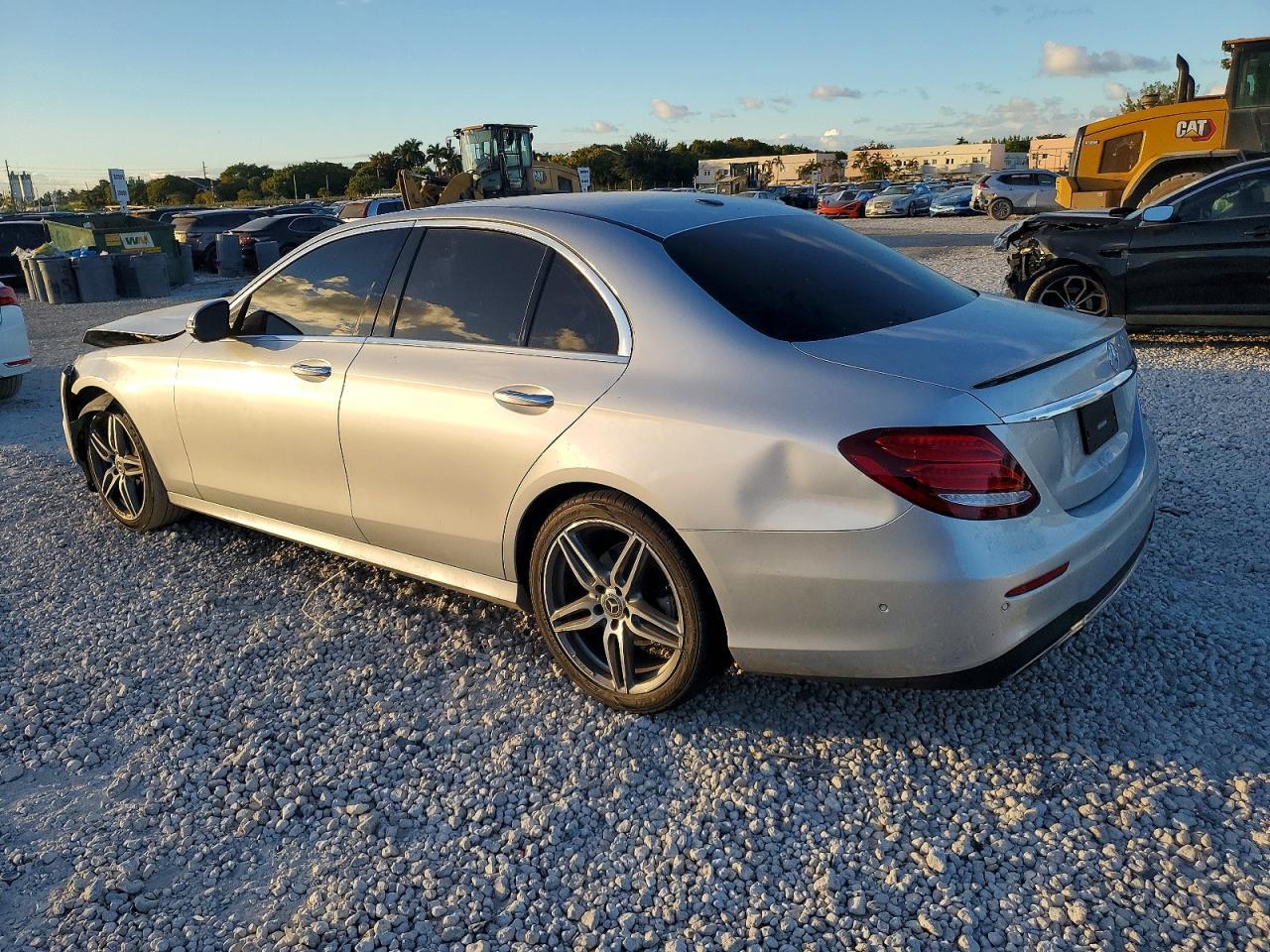 2019 Mercedes-Benz E 300 - Image 2
