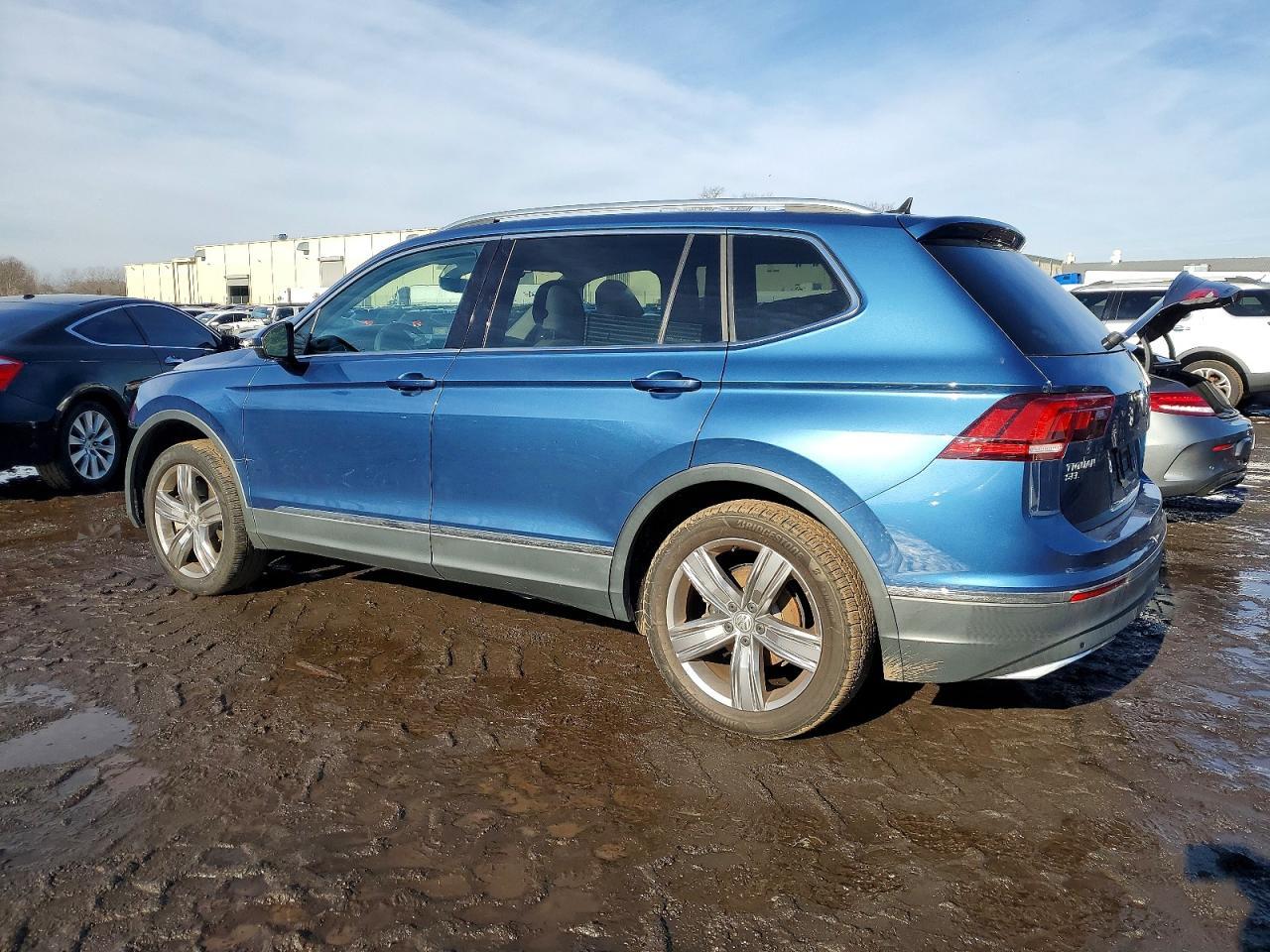 2020 Volkswagen Tiguan Se - Фото 2