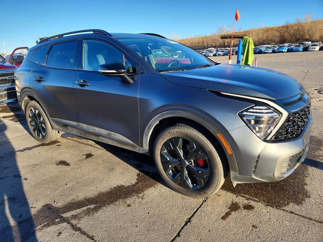 2024 Kia Sportage Plug-In Hybrid X-Line - Image 4