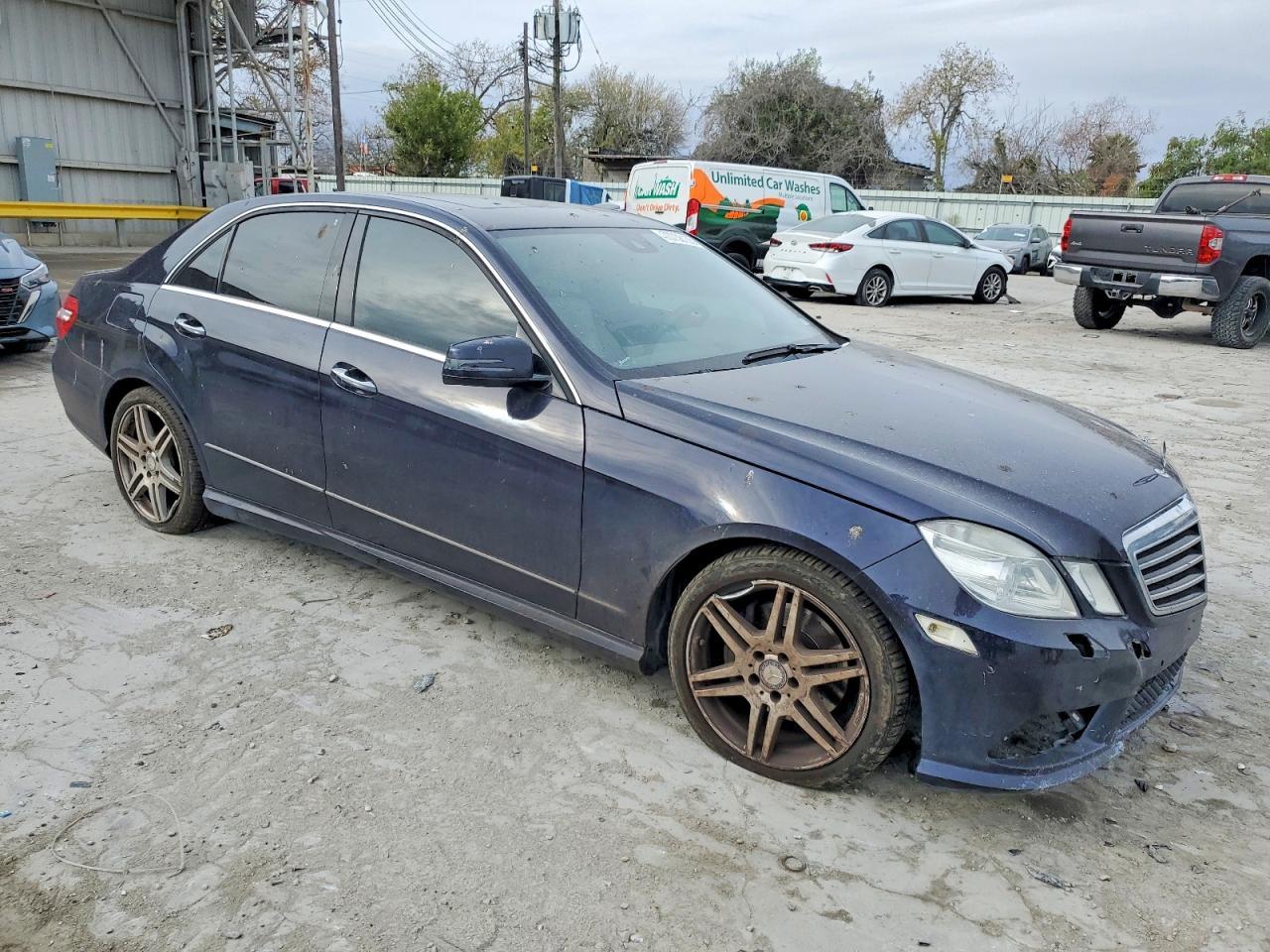 2010 Mercedes-Benz E 350 - Фото 4