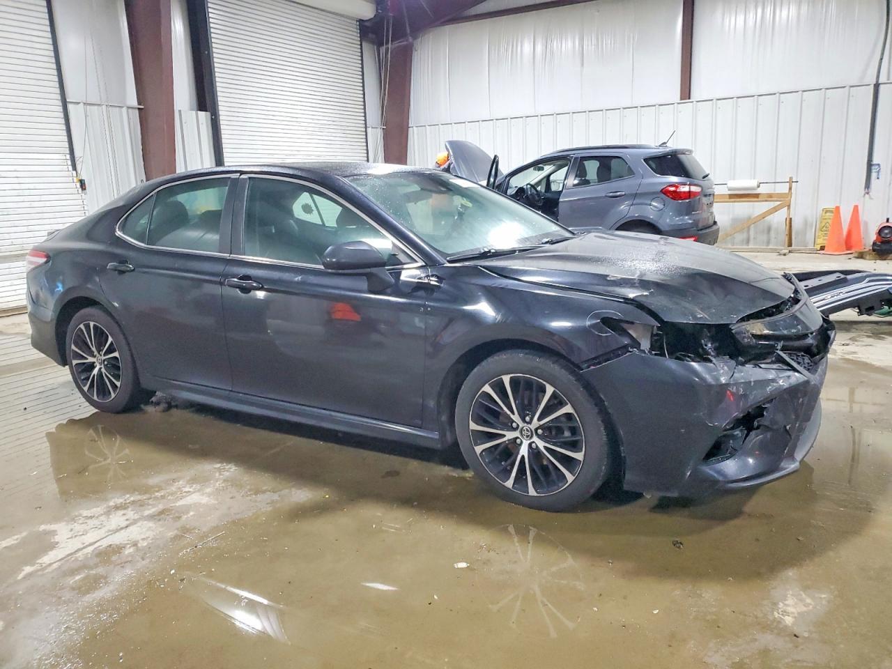 2020 Toyota Camry Se - Image 4