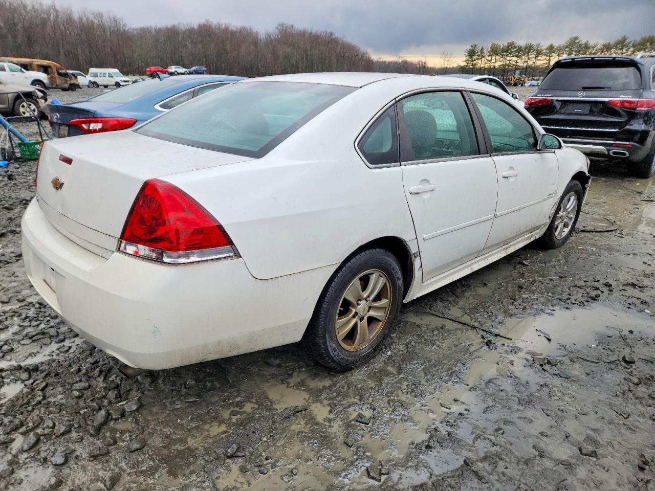2015 Chevrolet Impala Limited Ls - Фото 3