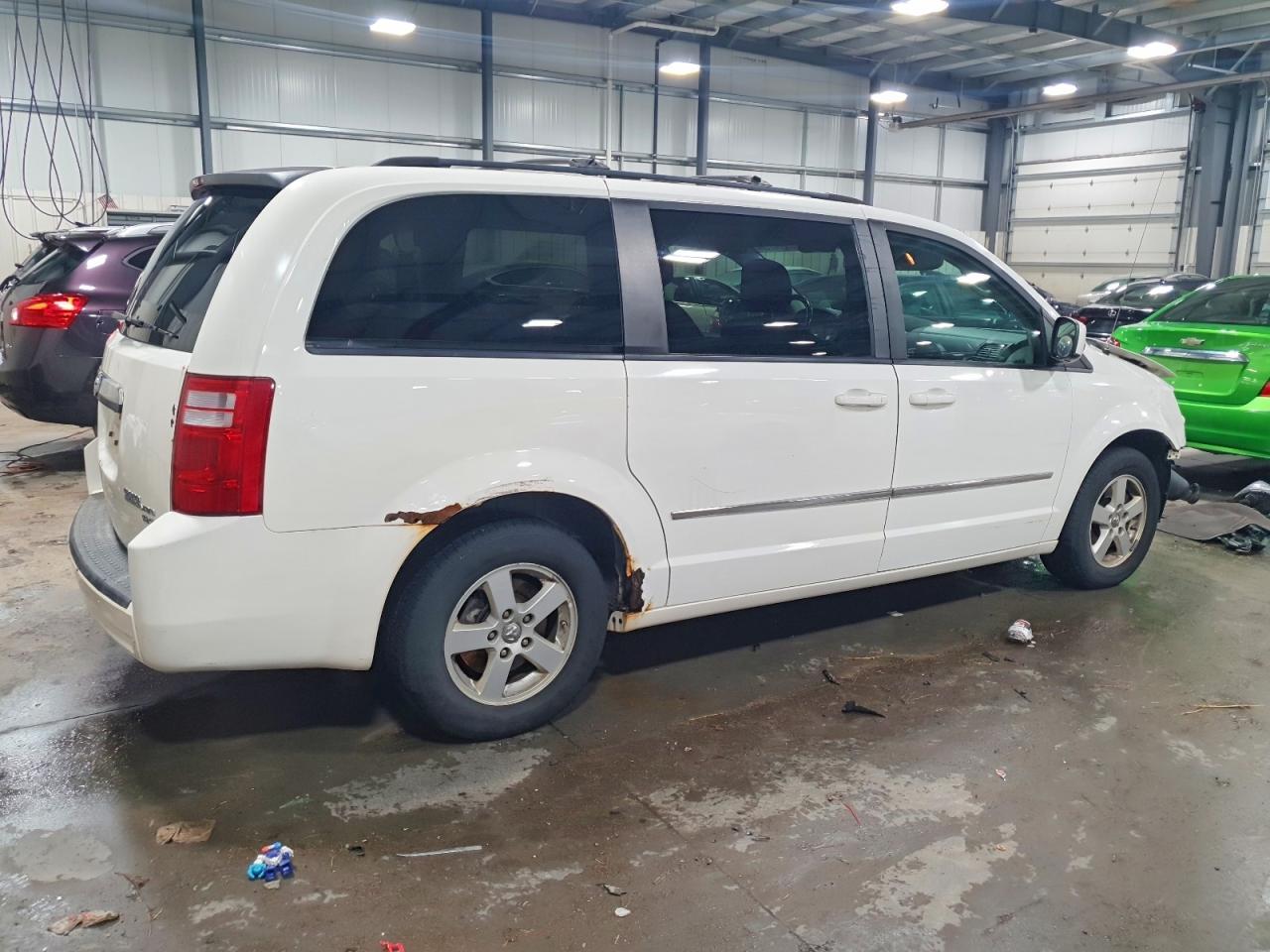 2010 Dodge Grand Caravan Sxt - Image 3