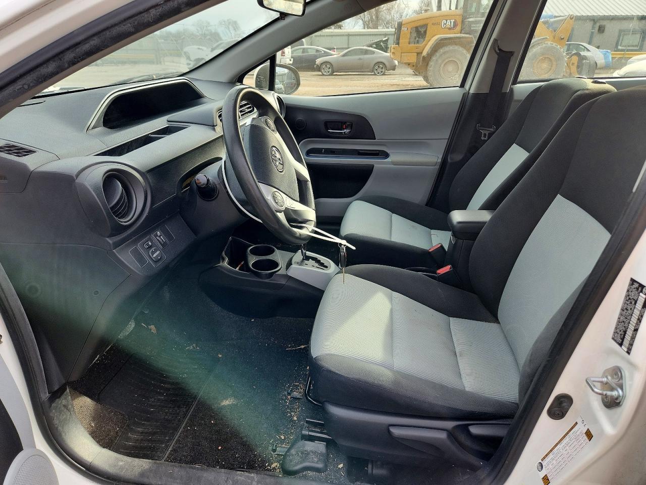 2013 Toyota Prius C Two - Фото 7