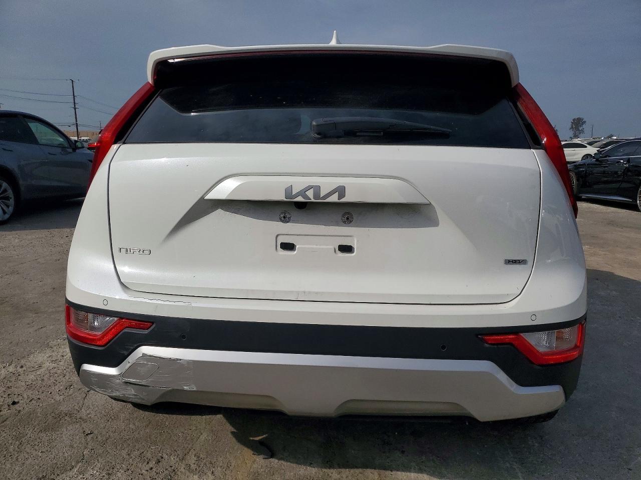 2023 Kia Niro Ex - Image 6