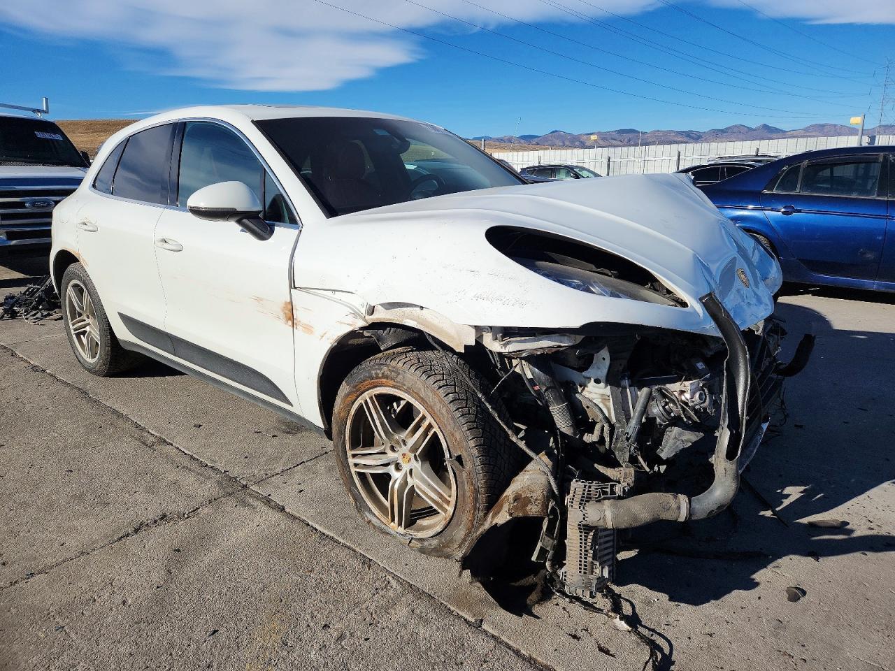 2015 Porsche Macan S - Image 4