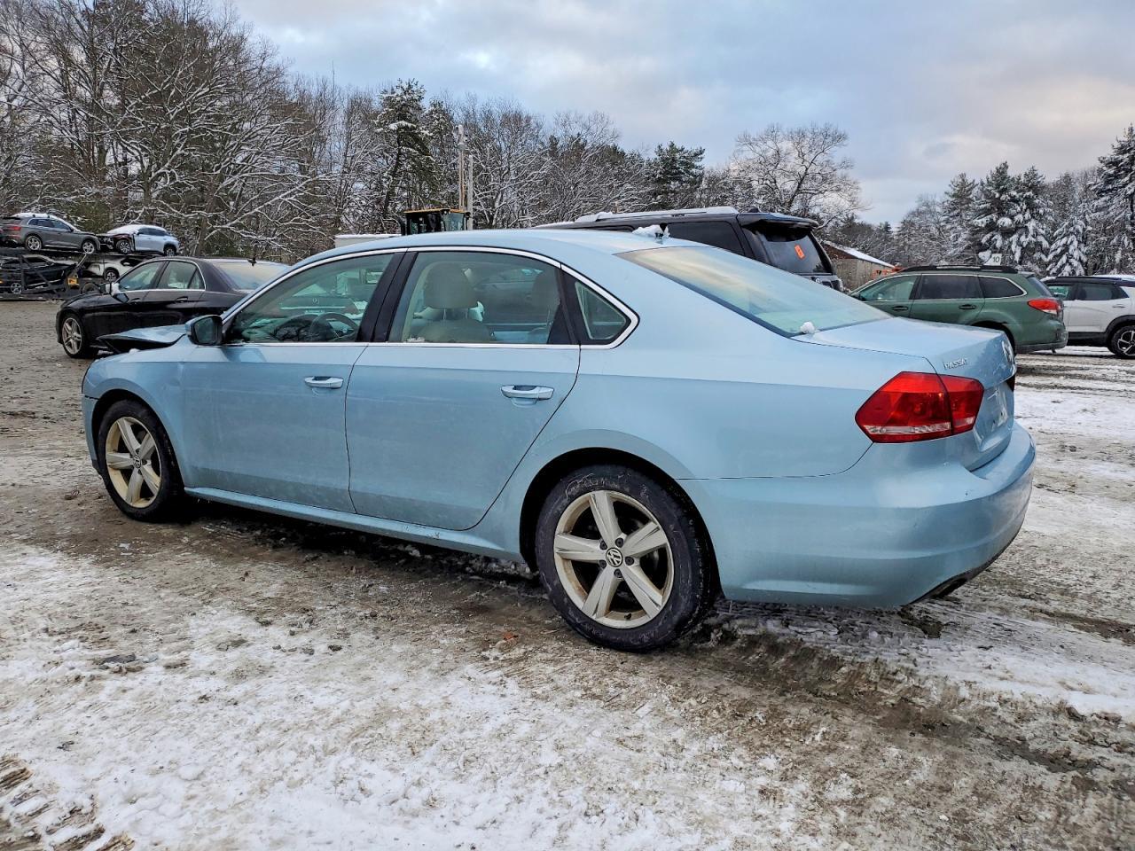 2013 Volkswagen Passat Se - Image 2