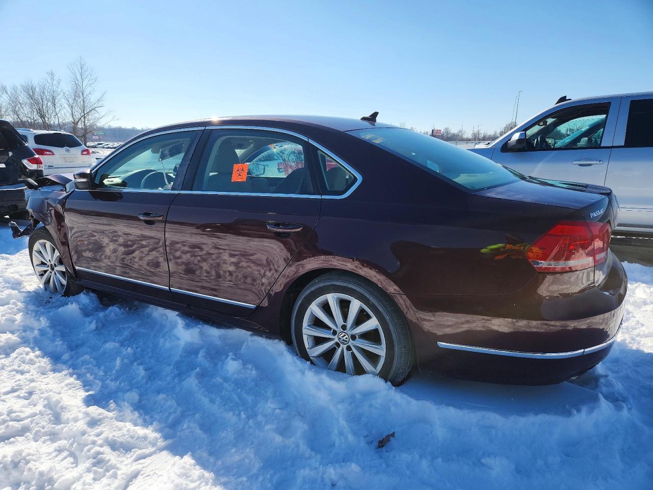 2013 Volkswagen Passat Sel - Фото 2
