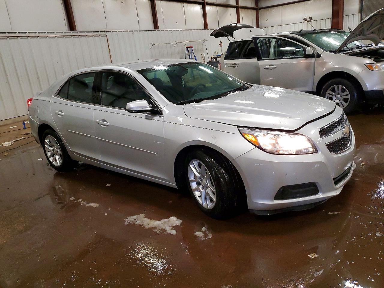 2013 Chevrolet Malibu 1Lt - Фото 4