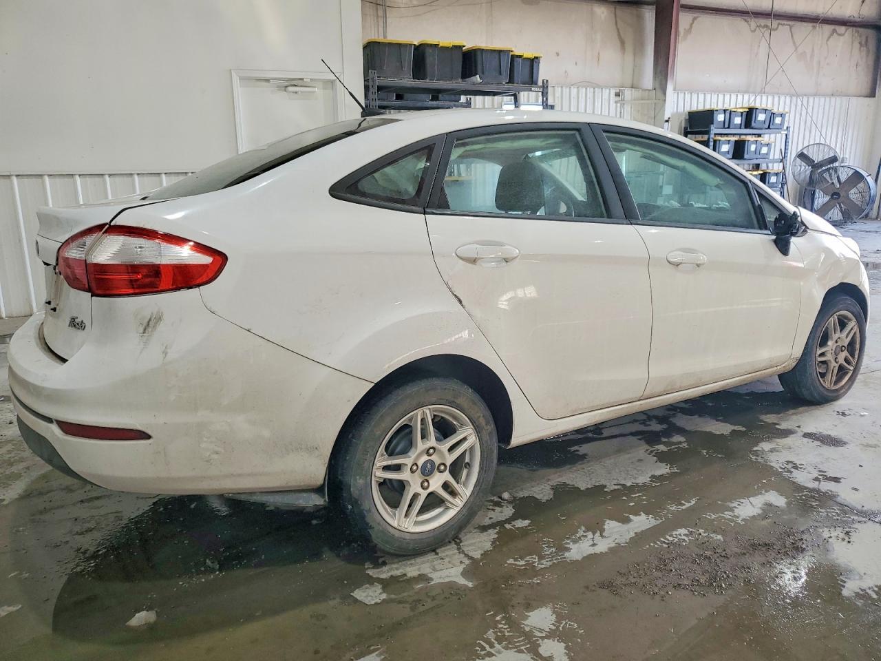 2019 Ford Fiesta Se - Фото 3