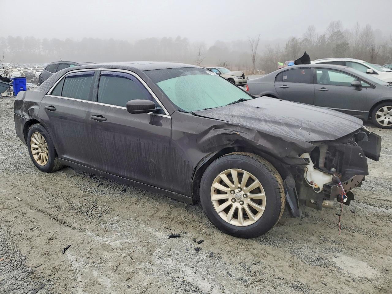 2013 Chrysler 300 - Фото 4