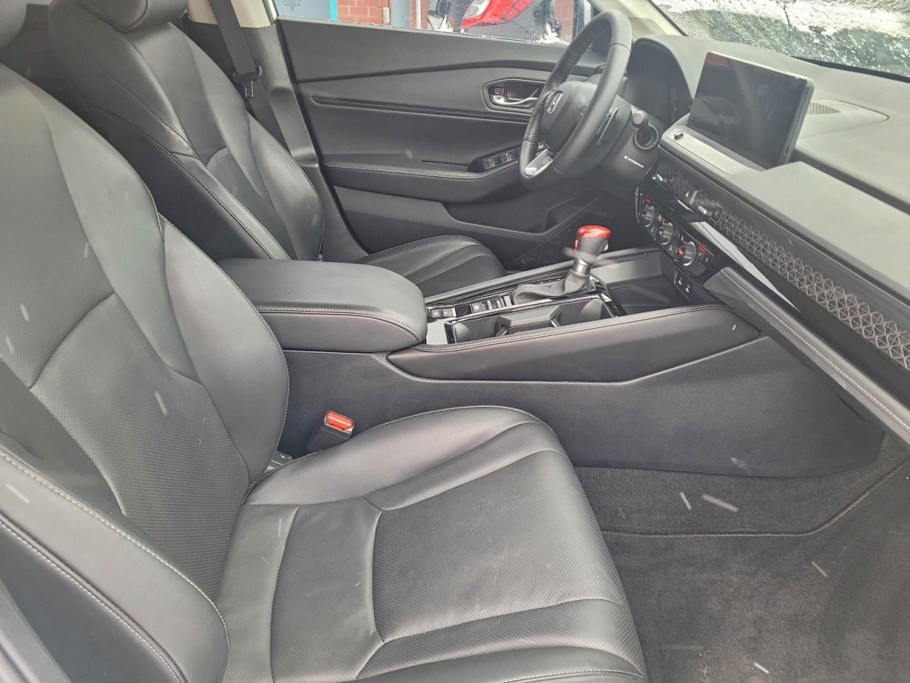 2023 Honda Accord Touring Hybrid - Image 5