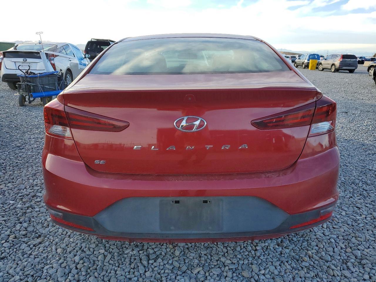 2019 Hyundai Elantra Se - Фото 6