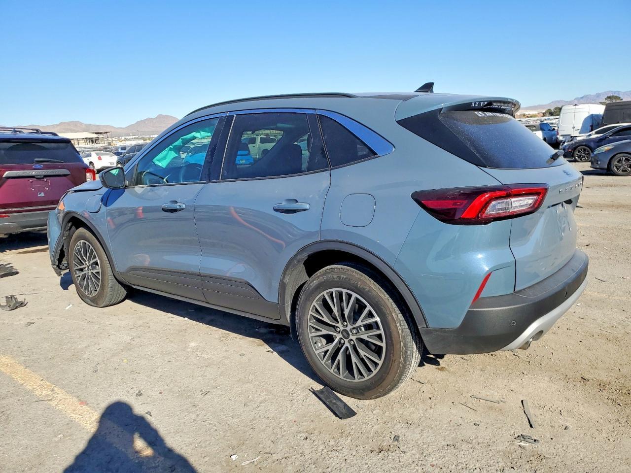 2023 Ford Escape - Фото 2